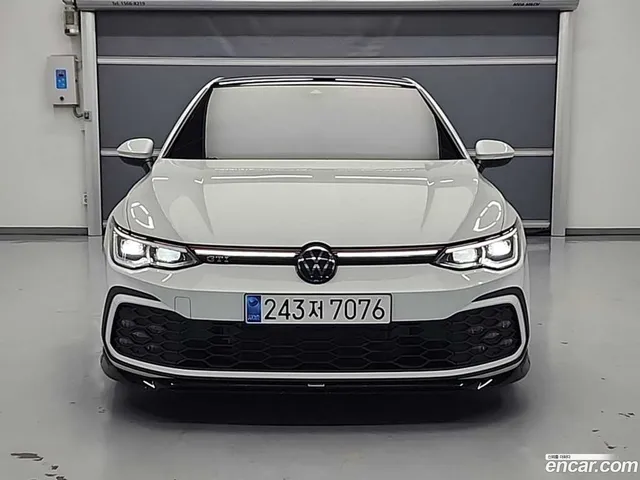 Volkswagen Golf 2.0 GTI — миниатюра 1