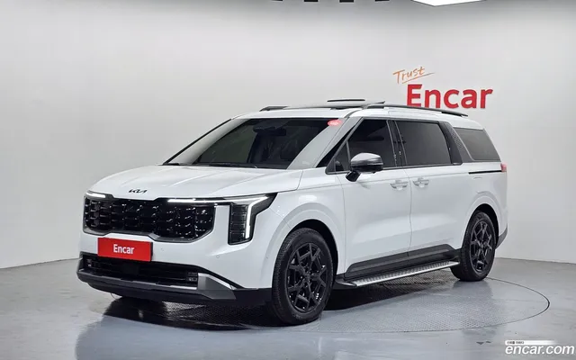 Kia Carnival HEV 7 X Line — миниатюра 1