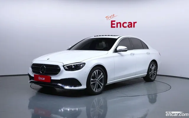 Mercedes-Benz E-Class (W213) E350 4MATIC — миниатюра 1