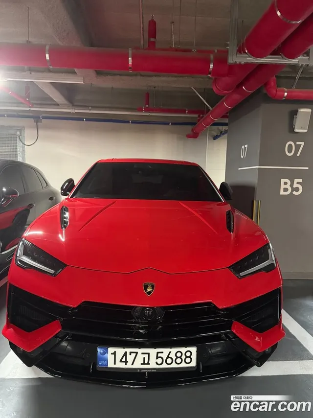 Lamborghini Urus 4.0 V8 S — миниатюра 1