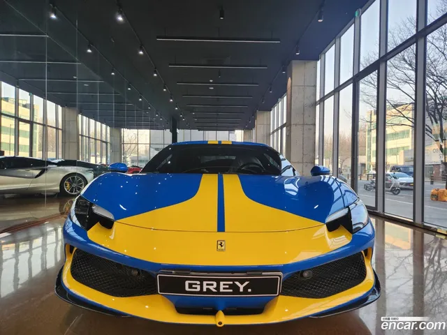 Ferrari 296 GTB 3.0 V6 — миниатюра 1