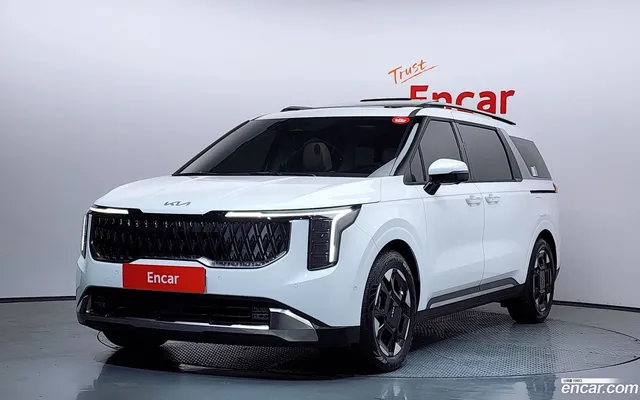 Kia Carnival 7 — миниатюра 1