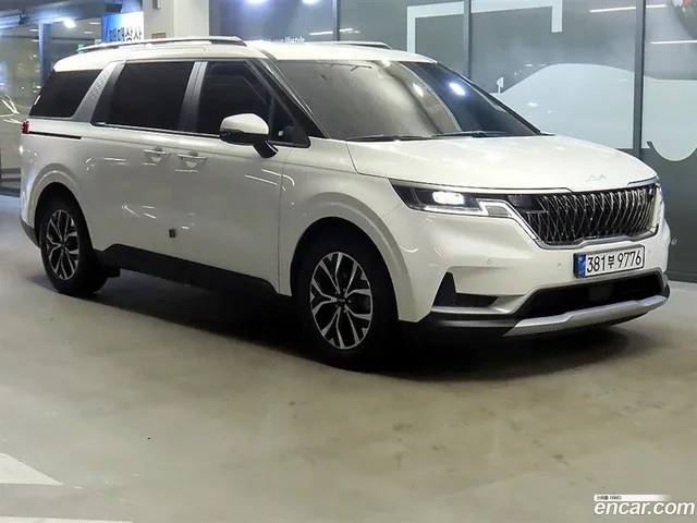 Kia Carnival 9 — миниатюра 1