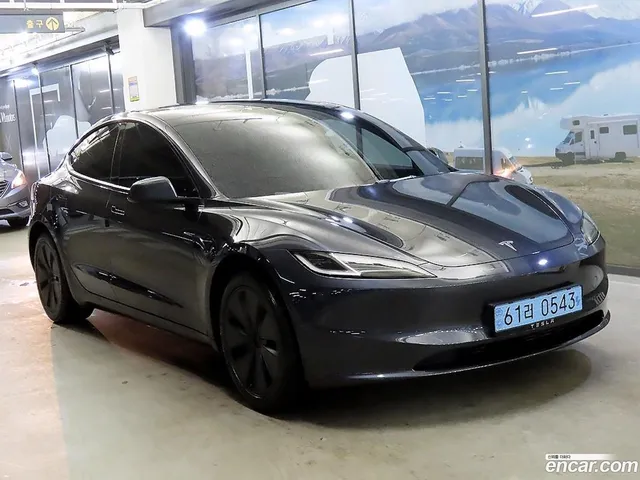 Tesla Model 3 RWD — миниатюра 1