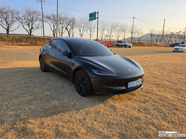 Tesla Model 3 AWD — миниатюра 1