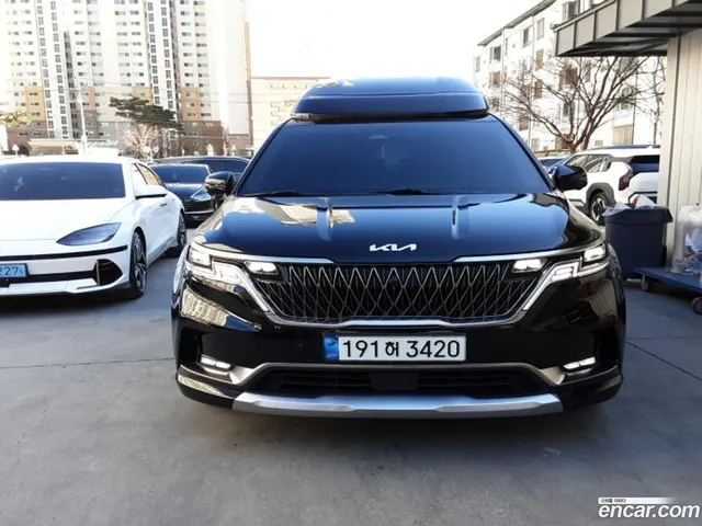 Kia Carnival 4 — миниатюра 1