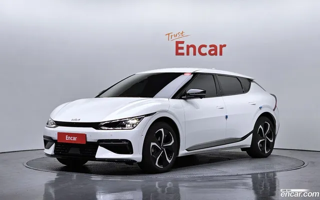 Kia EV6 — миниатюра 1