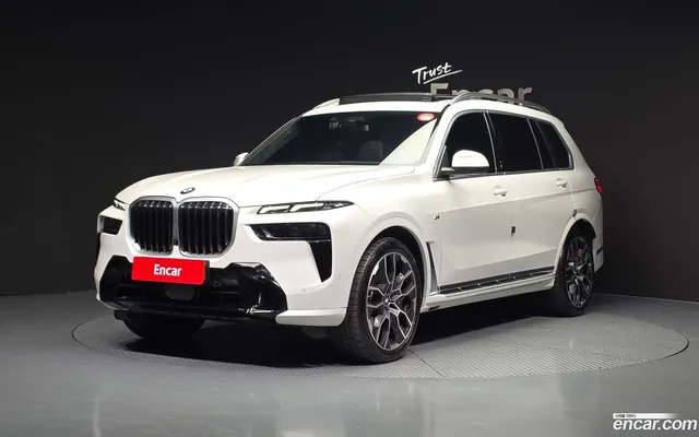 BMW X7 (G07) xDrive 40i M 6 — миниатюра 1