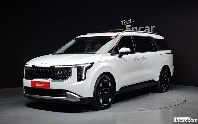 Kia Carnival HEV 9 — миниатюра 1