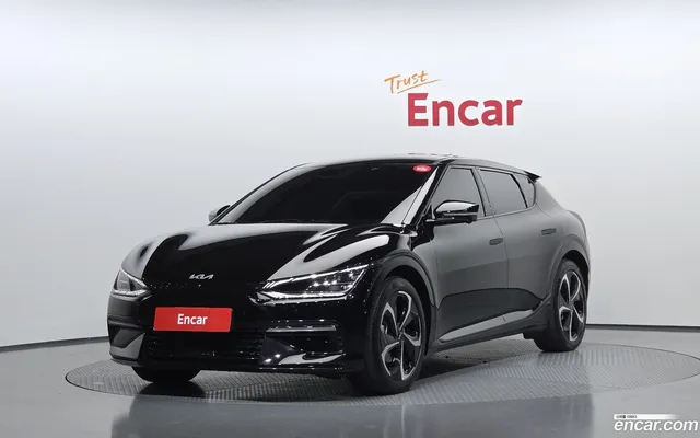 Kia EV6 — миниатюра 1