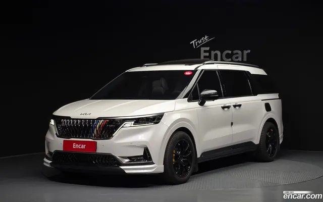 Kia Carnival 7 — миниатюра 1