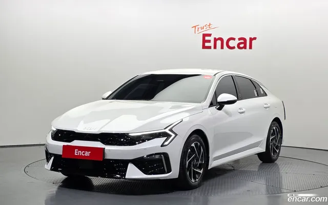 Kia K5 Hybrid — миниатюра 1