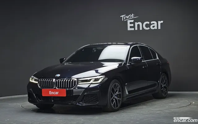 BMW 5 Series (G30) 530i M — миниатюра 1