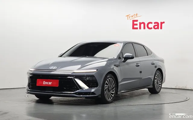 Hyundai (DN8) — миниатюра 1