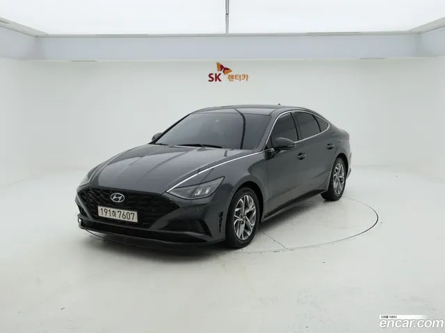 Hyundai Sonata (DN8) 2.0 — миниатюра 1