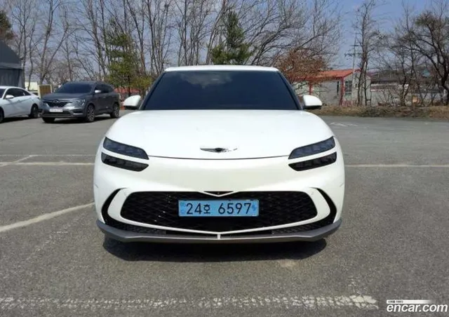 Genesis GV60 — миниатюра 1