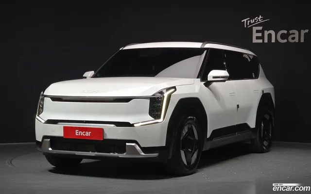 Kia EV9 2WD — миниатюра 1