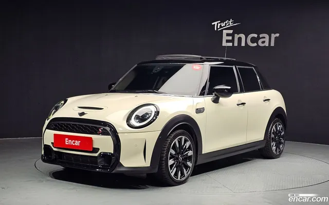 MINI Cooper S 5 — миниатюра 1