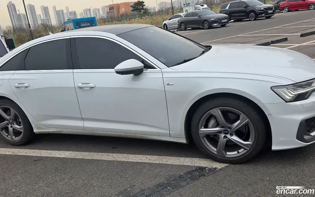Audi A6 (C8) 45 TFSI — миниатюра 1