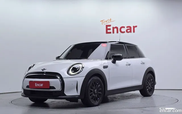 MINI Cooper 5 — миниатюра 1