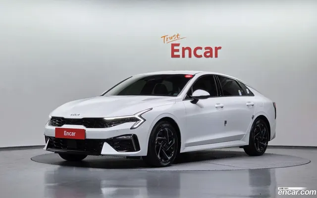 Kia K5 Hybrid — миниатюра 1