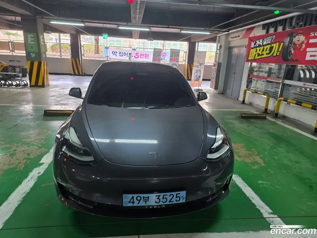 Tesla Model 3 AWD — миниатюра 1