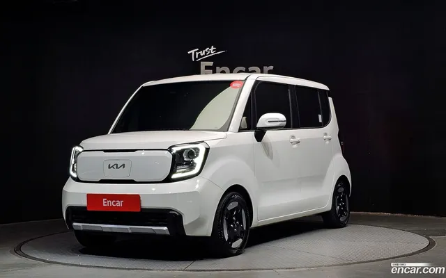 Kia EV — миниатюра 1