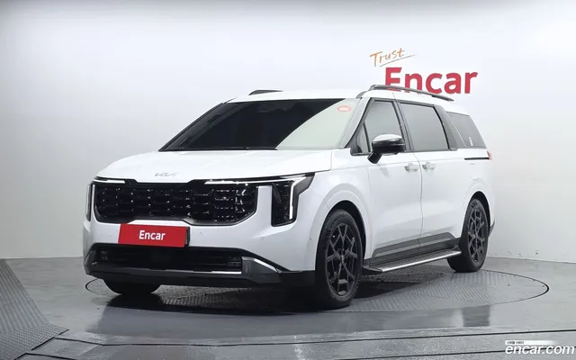 Kia Carnival 7 — миниатюра 1