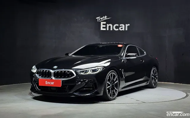 BMW 8 (G15) M850i xDrive — миниатюра 1