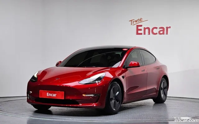 Tesla Model 3 AWD — миниатюра 1