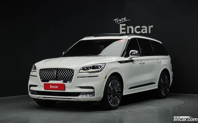 Lincoln Aviator 3.0 AWD — миниатюра 1