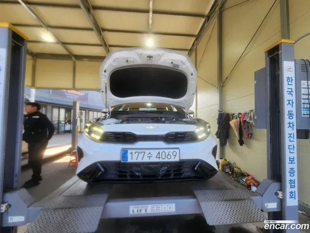 Kia K3 1.6 — миниатюра 1