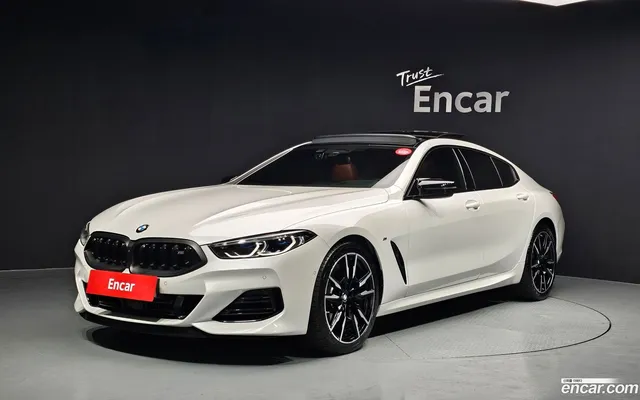 BMW 8 (G15) M850i xDrive — миниатюра 1