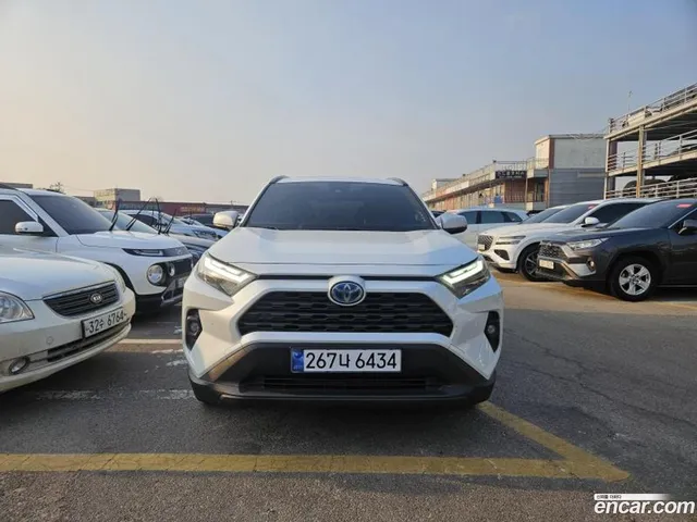 Toyota RAV4 5 2.5 2WD XLE — миниатюра 1