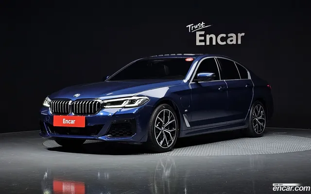 BMW 5 Series (G30) 530e M — миниатюра 1