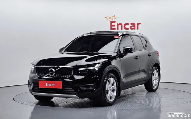 Volvo XC40 B4 — миниатюра 1