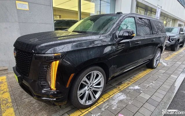 Cadillac 5 6.2 ESV — миниатюра 1