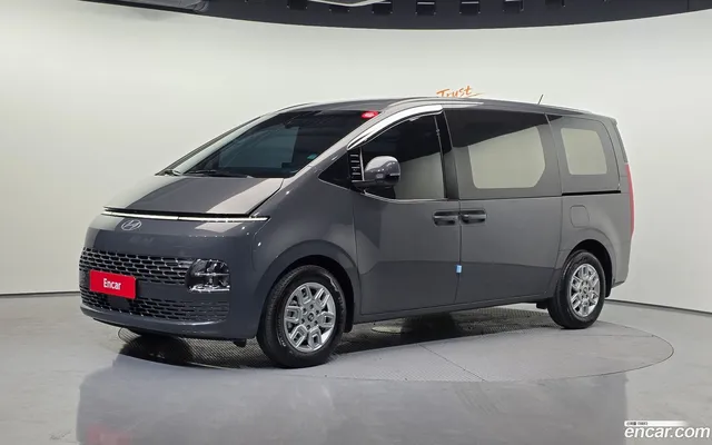 Hyundai Staria HEV 1.6 3 — миниатюра 1