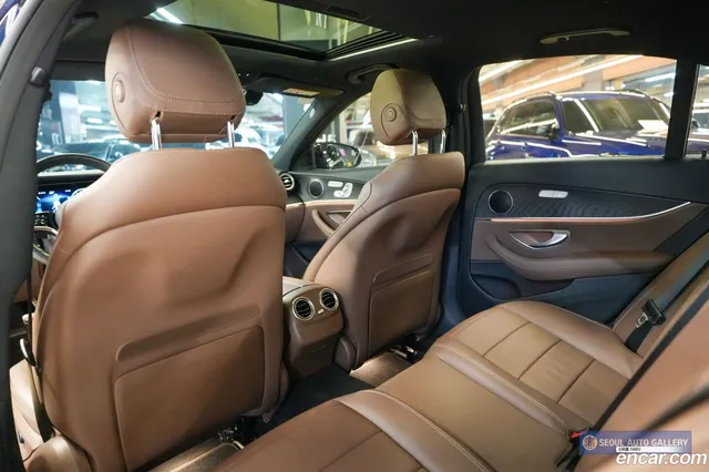 Mercedes-Benz E-Class (W213) E250 — миниатюра 1