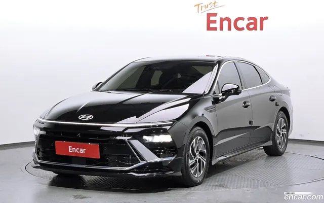 Hyundai (DN8) — миниатюра 1