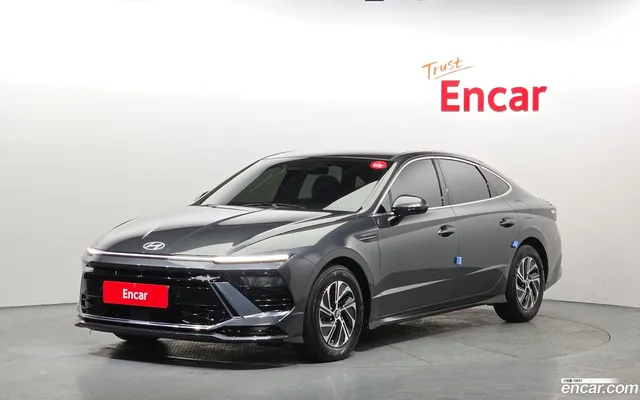 Hyundai (DN8) — миниатюра 1