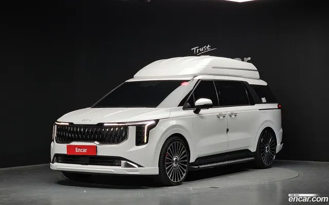 Kia Carnival 9 () — миниатюра 1