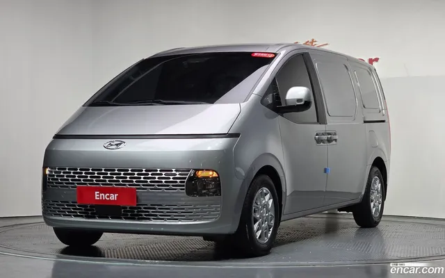 Hyundai Staria 3 — миниатюра 1