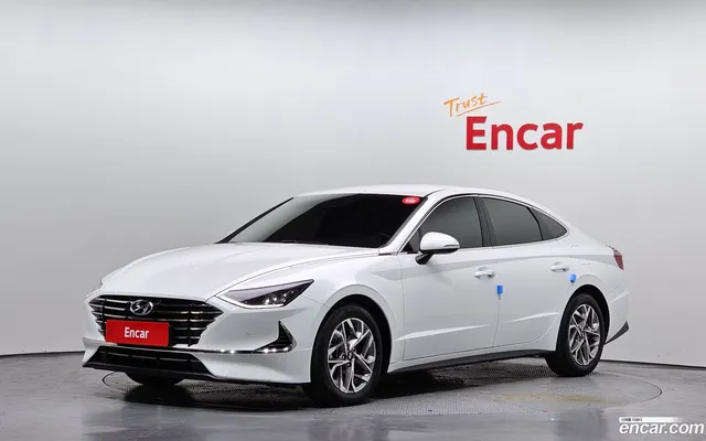 Hyundai Sonata (DN8) 2.0 — миниатюра 1