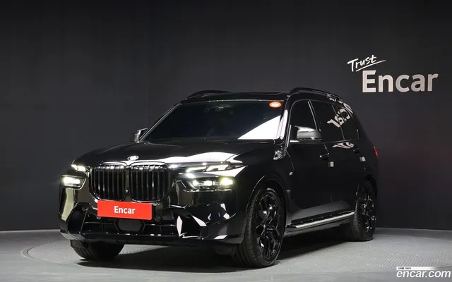 BMW X7 (G07) xDrive 40i M 7 — миниатюра 1