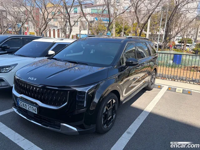 Kia Carnival 9 — миниатюра 1