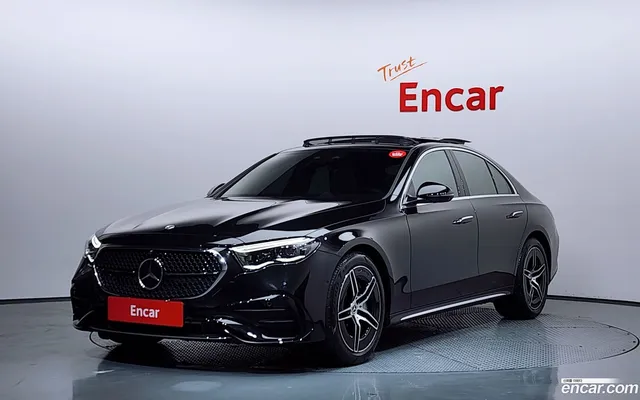 Mercedes-Benz E-Class (W214) E300 4MATIC AMG Line — миниатюра 1