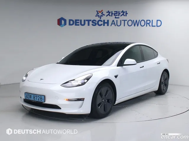 Tesla Model 3 AWD — миниатюра 1