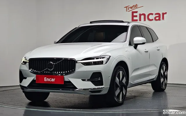 Volvo XC60 T8 — миниатюра 1