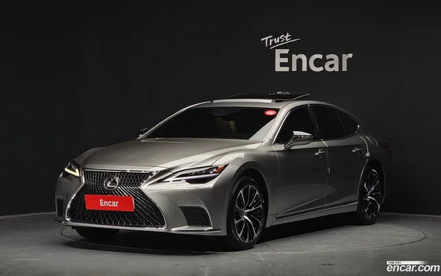 Lexus LS500h 5 3.5 AWD — миниатюра 1